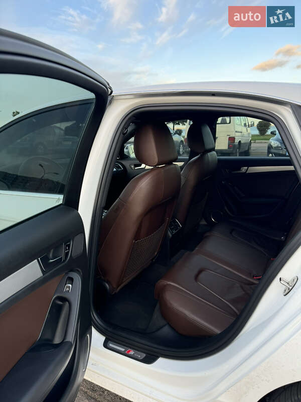 Седан Audi A4 2015 в Черкассах