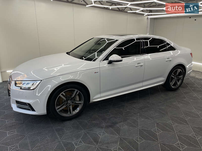 Седан Audi A4 2017 в Ужгороде