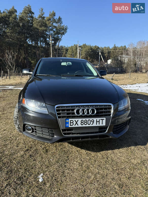 Седан Audi A4 2010 в Славуте