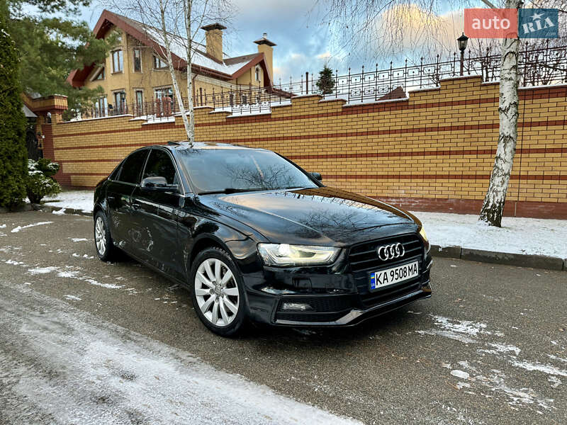 Седан Audi A4 2013 в Киеве