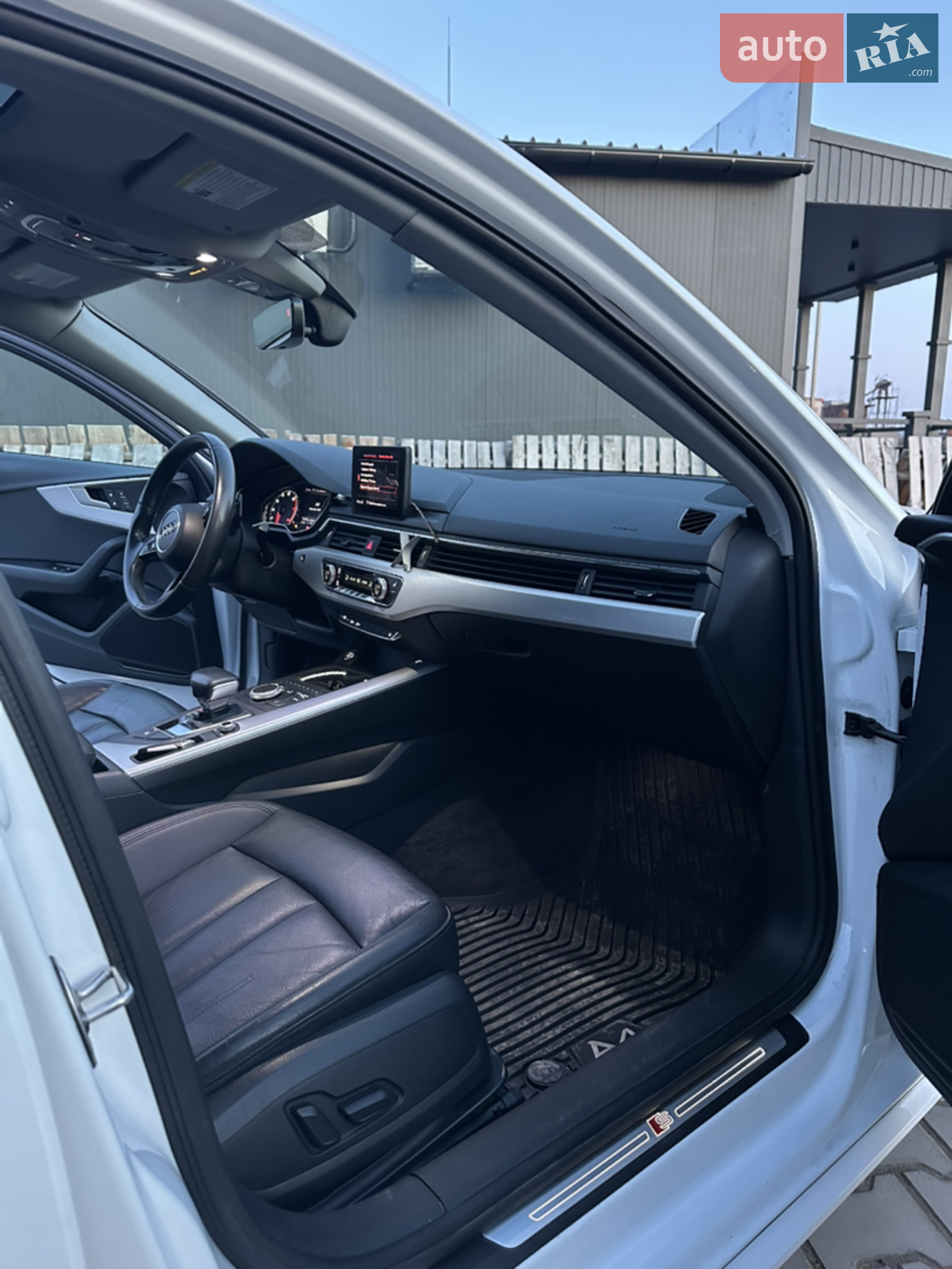 2017 Audi A4 - мініатюра 24