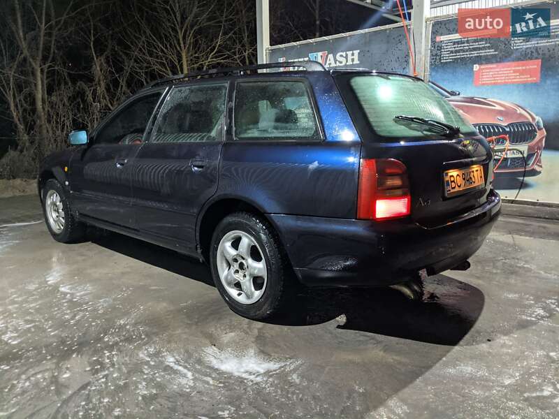 Универсал Audi A4 1997 в Турке