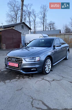 Седан Audi A4 2014 в Луцьку