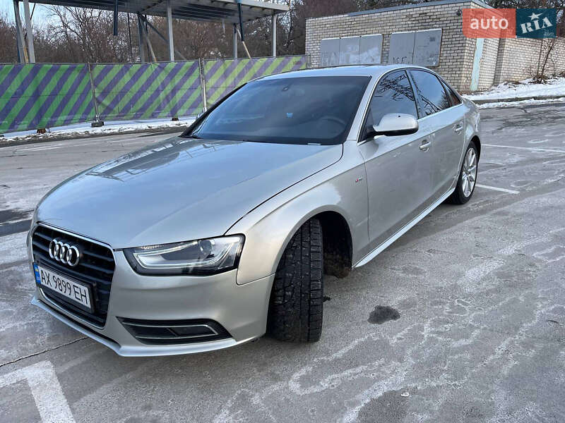 Седан Audi A4 2013 в 