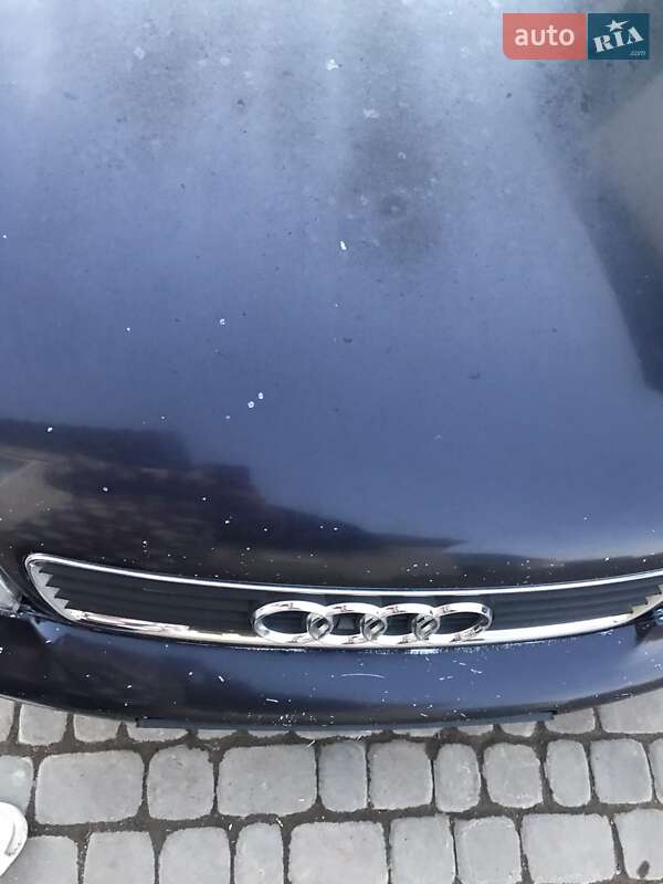 Седан Audi A4 1997 в Хмельнике