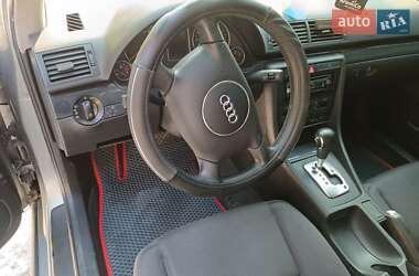 Седан Audi A4 2002 в 