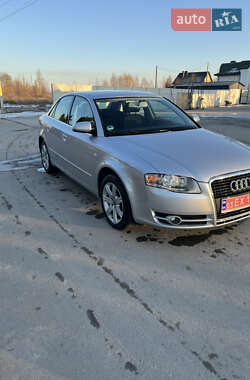 Седан Audi A4 2005 в Кременце