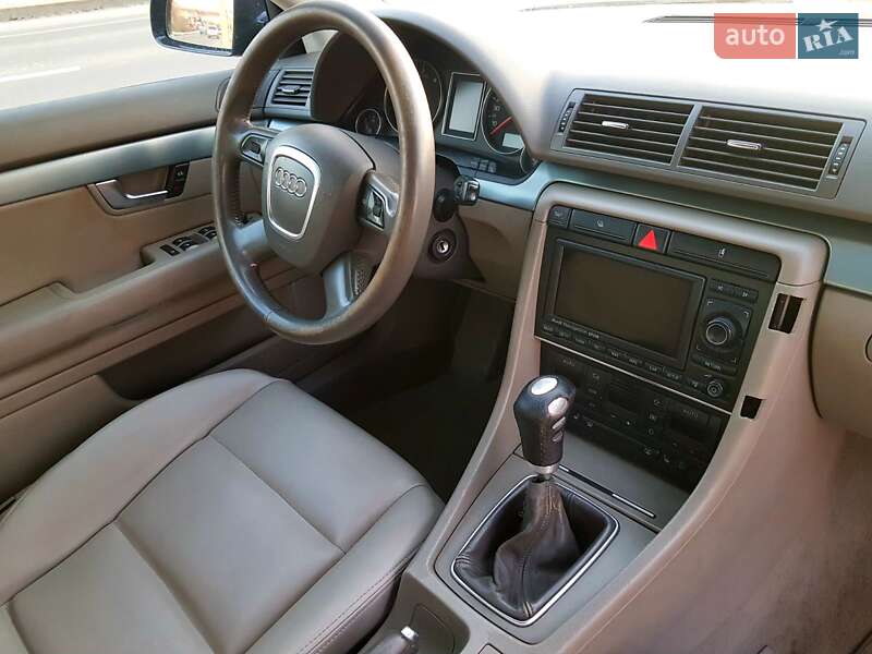 Седан Audi A4 2005 в Николаеве