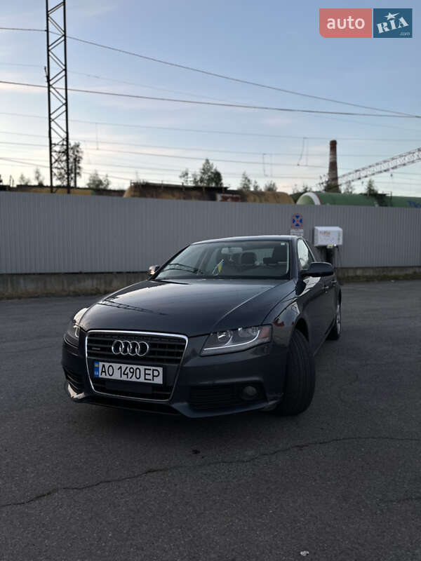 Audi A4 2011