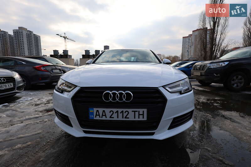 Седан Audi A4 2017 в Киеве