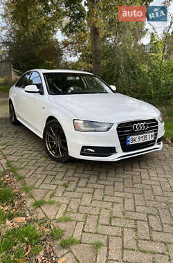 Седан Audi A4 2014 в 