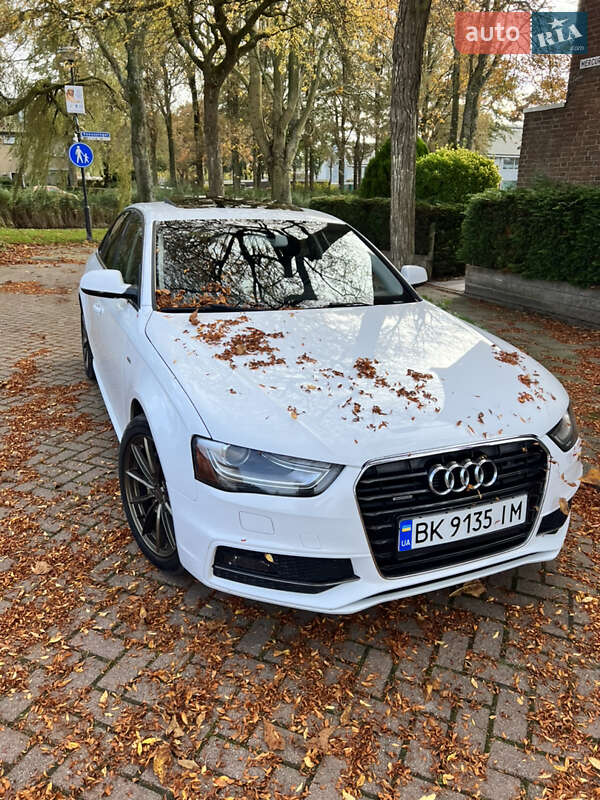 Седан Audi A4 2014 в 