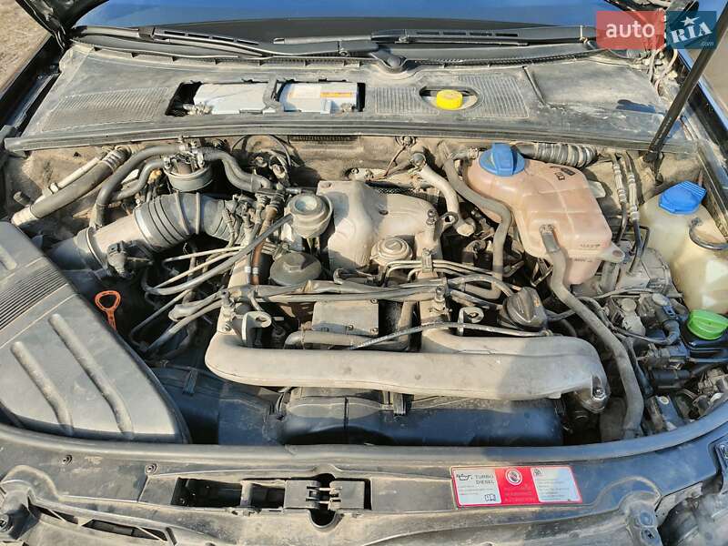 Седан Audi A4 2003 в Луцке