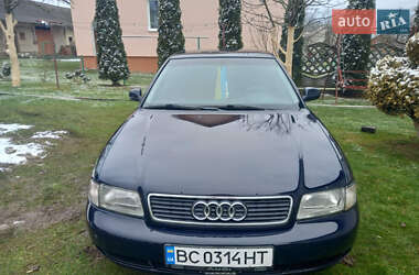 Седан Audi A4 1997 в Самборе