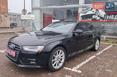 Седан Audi A4 2014 в Ровно