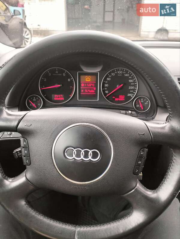 Универсал Audi A4 2002 в Киеве