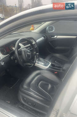 Седан Audi A4 2010 в 