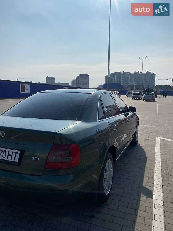 Седан Audi A4 1999 в Калуше