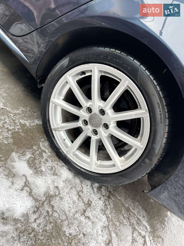 Седан Audi A4 2013 в Харькове