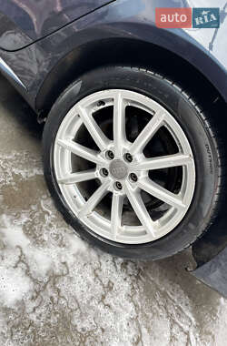 Седан Audi A4 2013 в 