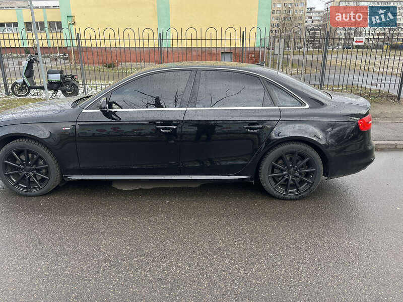Седан Audi A4 2015 в Киеве