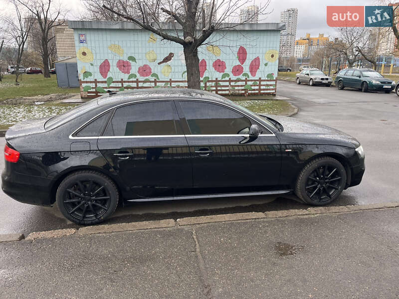 Седан Audi A4 2015 в Киеве