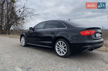 Седан Audi A4 2014 в Києві