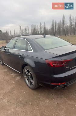 Седан Audi A4 2017 в 