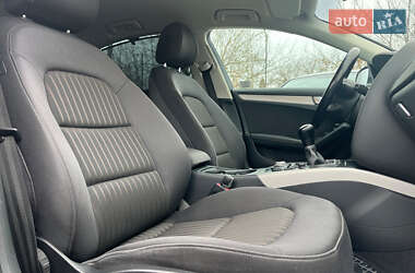 Седан Audi A4 2010 в 