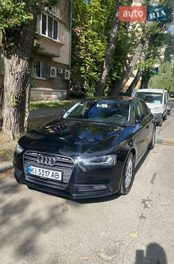 Седан Audi A4 2012 в Києві