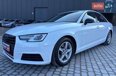 Седан Audi A4 2019 в Львове