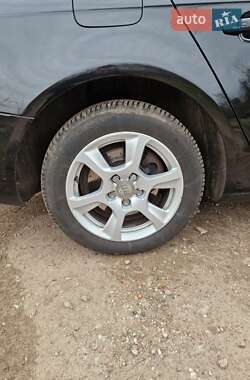 Седан Audi A4 2010 в Чернігові