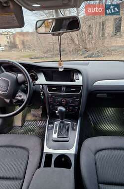 Седан Audi A4 2010 в Чернігові