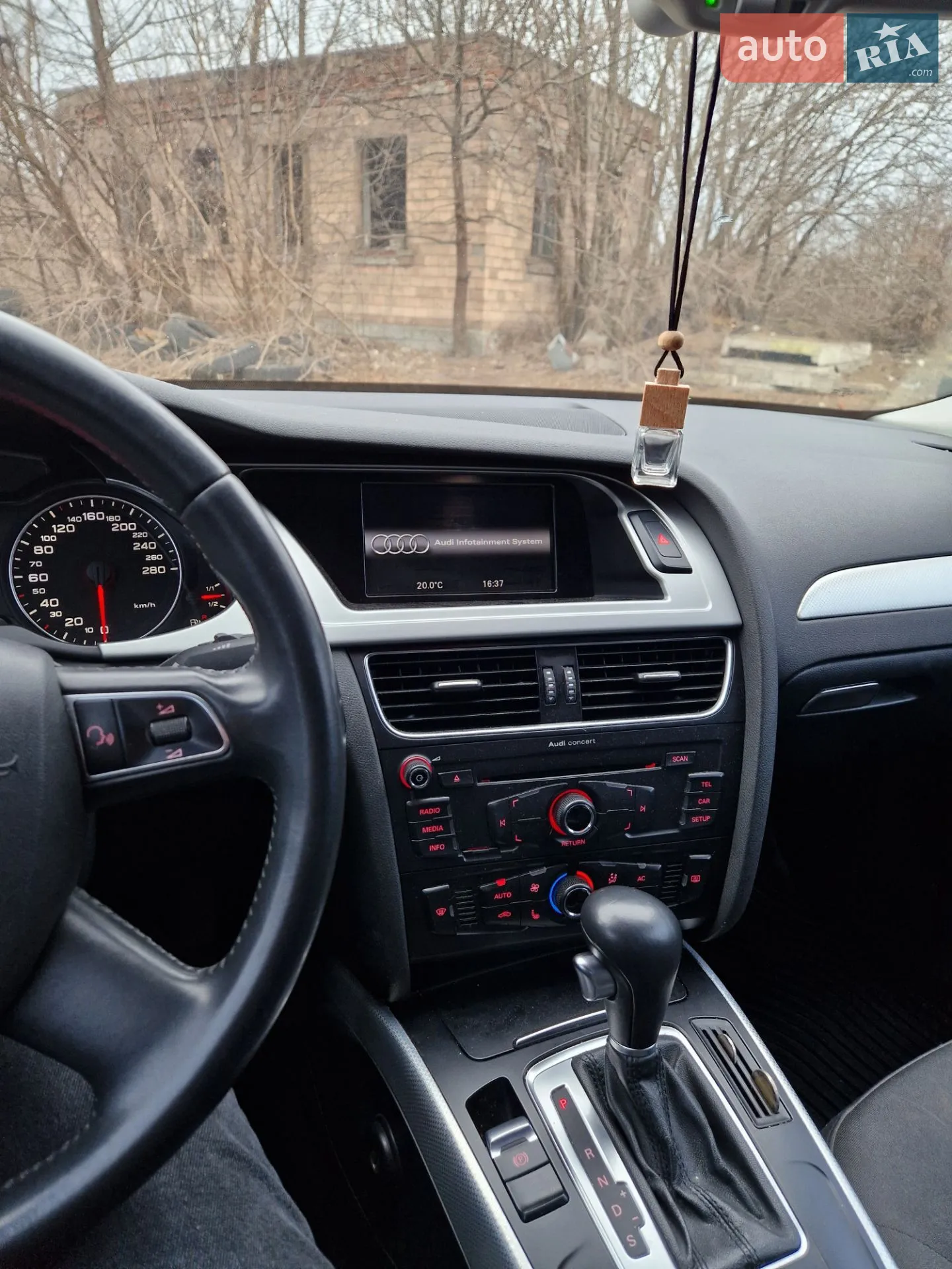 2010 Audi A4 - мініатюра 25