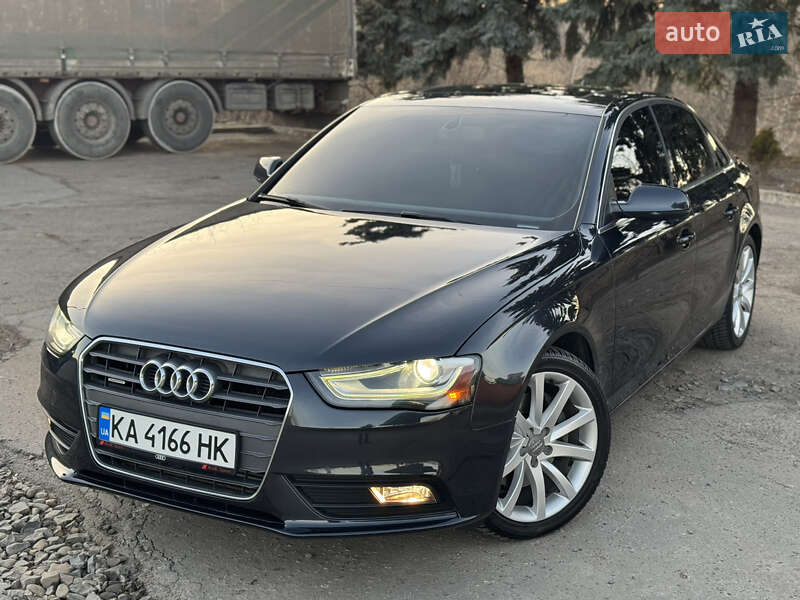 Седан Audi A4 2013 в Дрогобыче