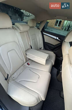 Седан Audi A4 2013 в 