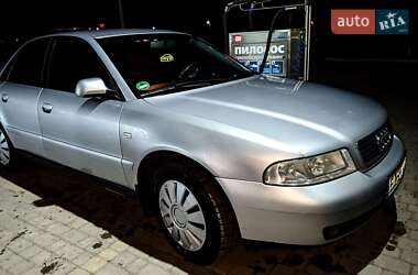 Седан Audi A4 1999 в 