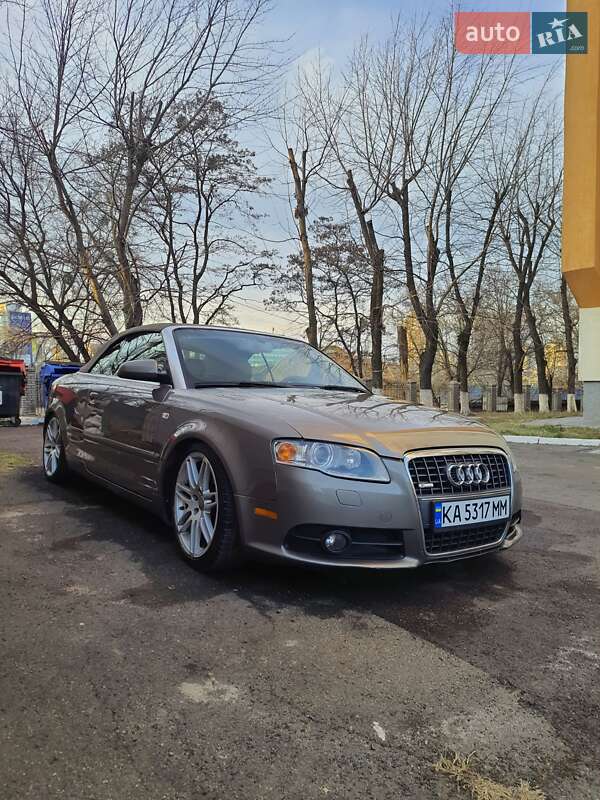 Кабриолет Audi A4 2009 в Киеве