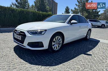 Седан Audi A4 2022 в Днепре