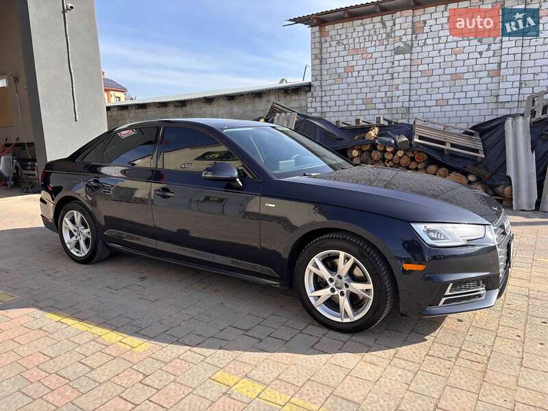 Седан Audi A4 2018 в Львове