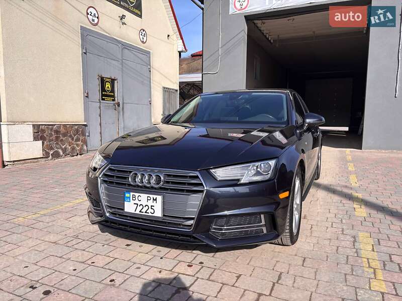 Седан Audi A4 2018 в Львове