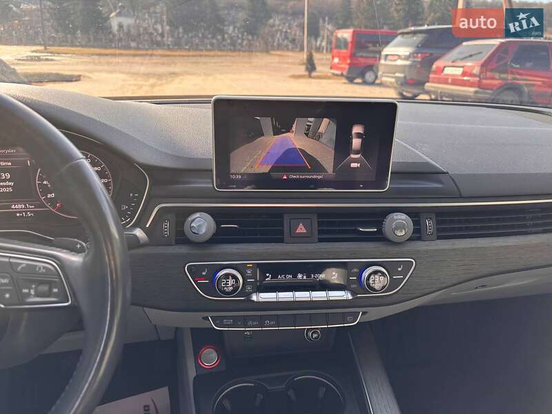 Седан Audi A4 2018 в Львове