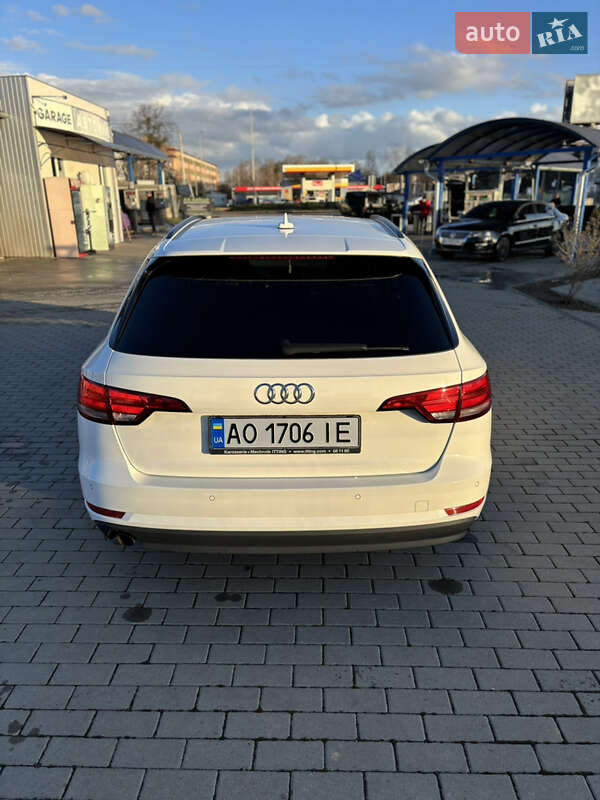 Универсал Audi A4 2018 в Мукачево