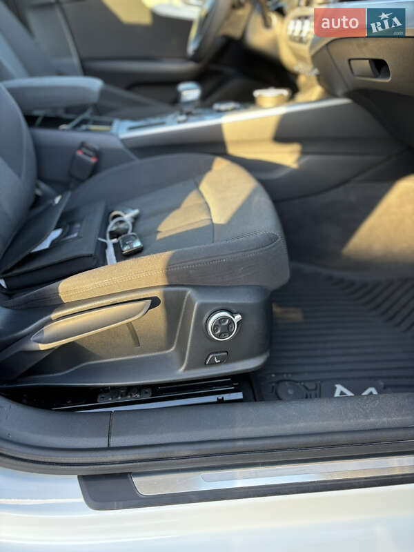 Универсал Audi A4 2018 в Мукачево