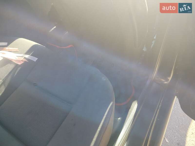Седан Audi A4 2001 в Бродах