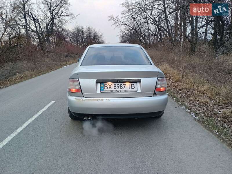 Седан Audi A4 1997 в Каменец-Подольском