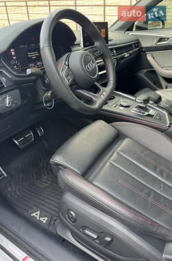 Седан Audi A4 2018 в 