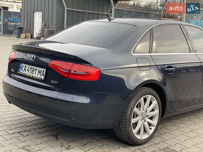 Седан Audi A4 2013 в Фастові