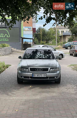 Седан Audi A4 1997 в Хороле