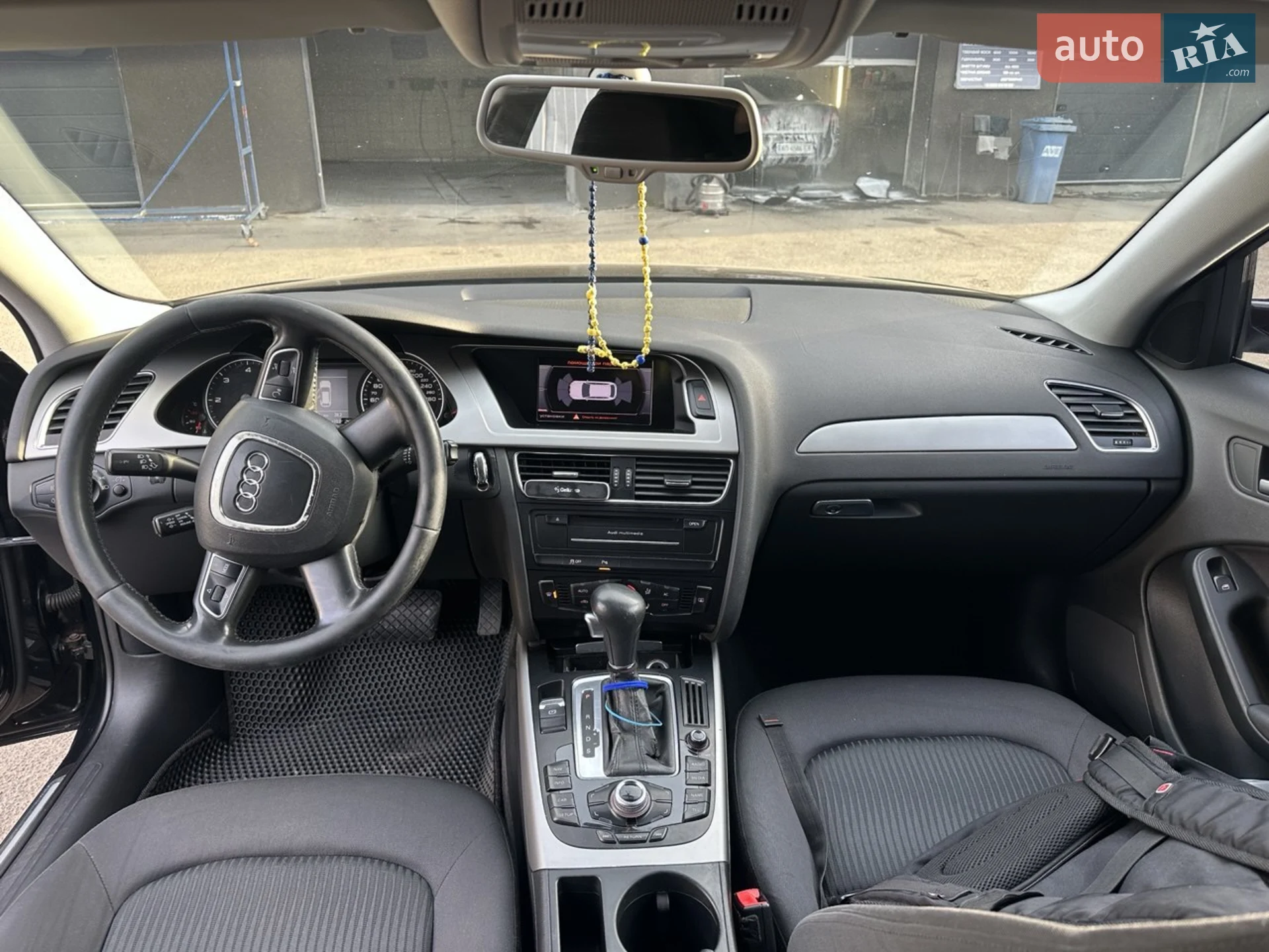 2010 Audi A4 - мініатюра 3
